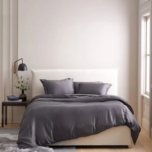 NWOT Bamboo Duvet Set King/Cal King (Charcoal) With Two Shams